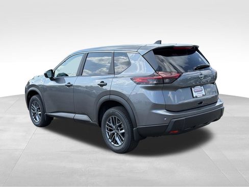 Used 2026 Nissan Rogue S AWD/4WD image 4