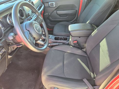 Used 2020 Jeep Wrangler Unlimited Sport image 15