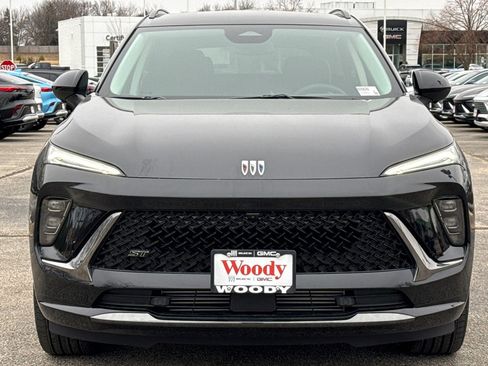 New 2025 Buick Envision Sport Touring image 3