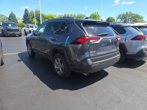 Used 2025 Toyota RAV4 XLE AWD/4WD image 4