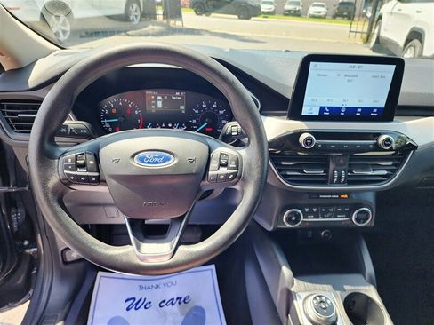 Used 2020 Ford Escape SE image 37