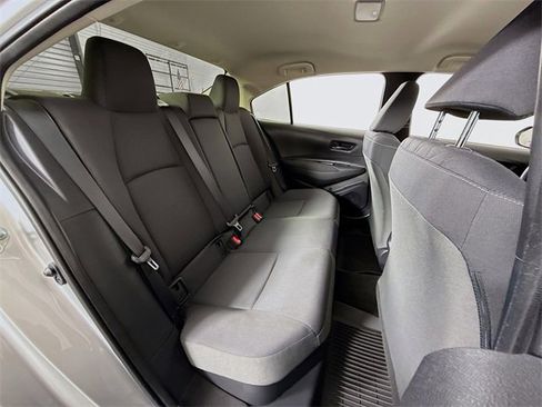 Certified 2025 Toyota Corolla LE image 27