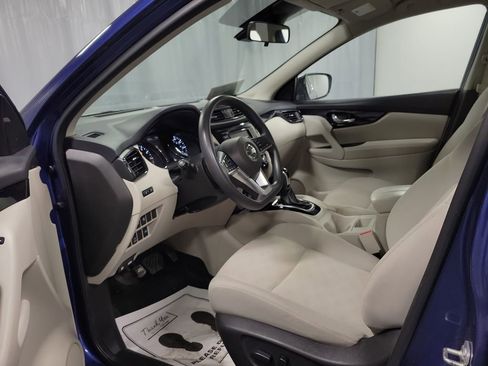 Used 2019 Nissan Rogue Sport SV image 13