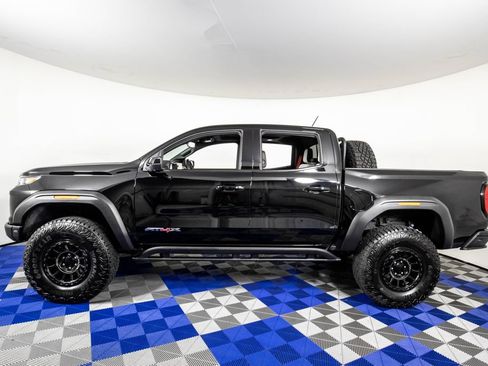 Used 2024 GMC Canyon AT4X w/ AT4X AEV Edition AWD/4WD image 9