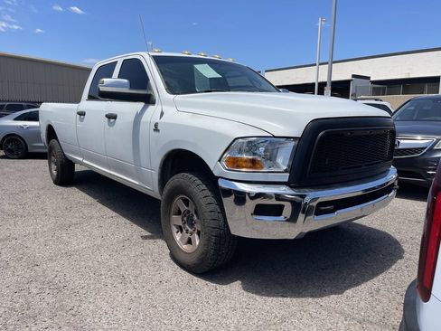 Used 2012 RAM 3500 ST w/ SXT Appearance Group AWD/4WD image 2