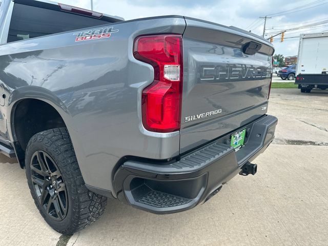 Used 2021 Chevrolet Silverado 1500 LT Trail Boss w/ Bed Protection Package AWD/4WD image 49