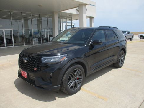 New 2026 Ford Explorer ST w/ Sun And Sound Package AWD/4WD image 2