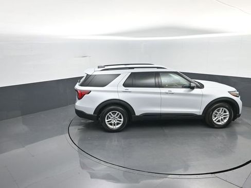 New 2026 Ford Explorer Active image 30