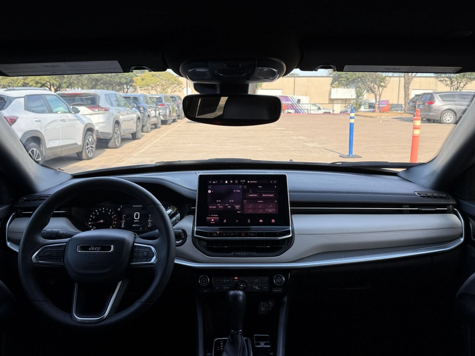 Used 2025 Jeep Compass Limited AWD/4WD image 32