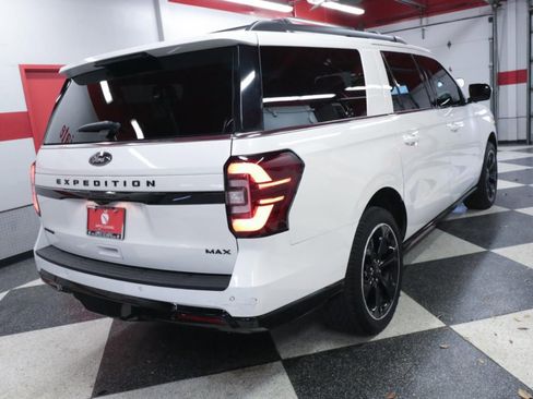 Used 2022 Ford Expedition Max Limited image 7