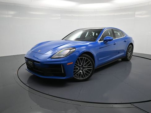 Used 2024 Porsche Panamera 4 image 28