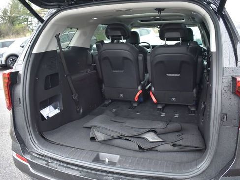 Used 2025 Kia Carnival SX Prestige image 19