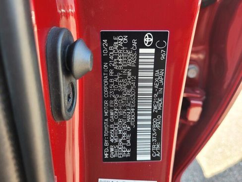 Certified 2025 Toyota Corolla LE FWD image 21