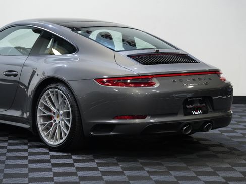Used 2017 Porsche 911 Carrera 4S AWD/4WD image 16