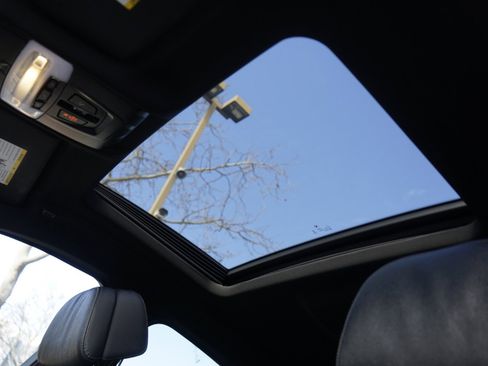 Used 2019 BMW X6 sDrive35i w/ M Sport Package image 28