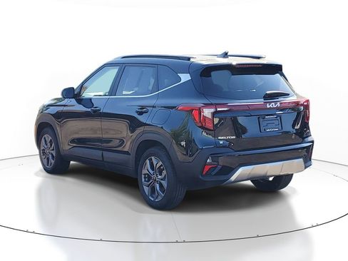 Used 2024 Kia Seltos S AWD/4WD image 3