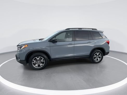 Used 2022 Honda Passport TrailSport image 9