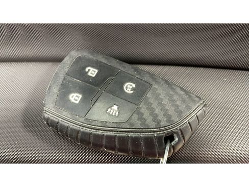 Used 2024 Chevrolet Colorado Z71 w/ Z71 Convenience Package 2 image 17