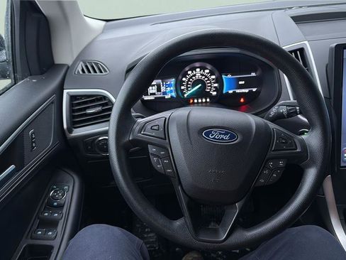 Certified 2024 Ford Edge SE w/ Black Appearance Package AWD/4WD image 19