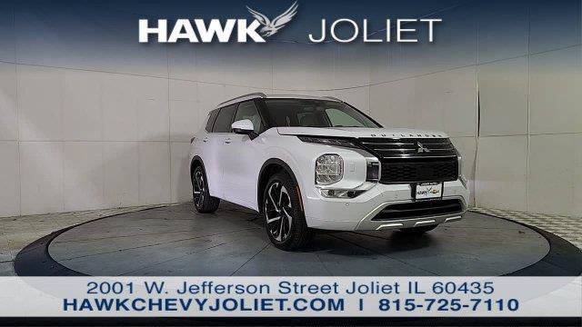 Used 2023 Mitsubishi Outlander SEL AWD/4WD image 2