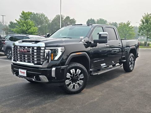 Certified 2025 GMC Sierra 2500 Denali w/ Denali Reserve Package AWD/4WD image 2