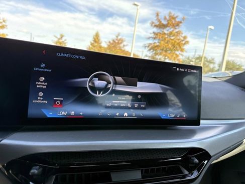 Used 2025 BMW M240i Coupe image 22