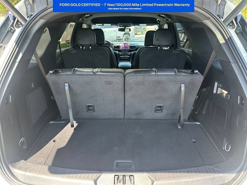 Used 2024 Ford Explorer ST-Line w/ Class IV Trailer Tow Package RWD image 27