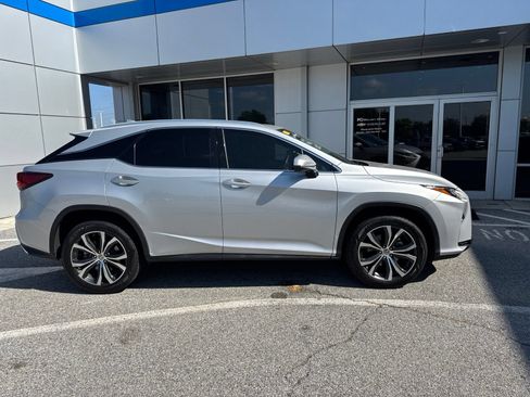 Used 2017 Lexus RX 350 FWD w/ Premium Package image 4