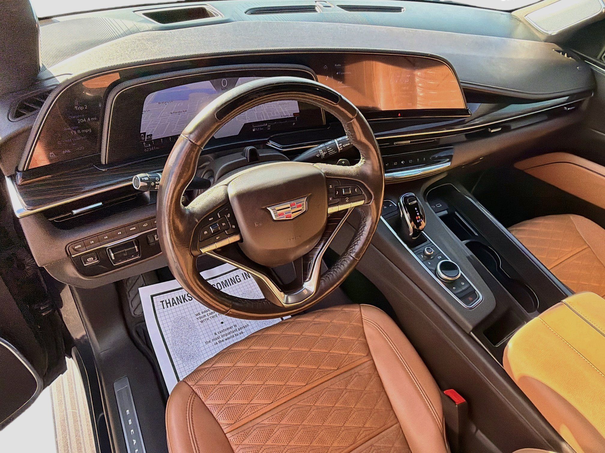 Used 2022 Cadillac Escalade Premium Luxury w/ Performance Package AWD/4WD image 28