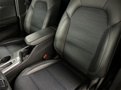 Certified 2025 Buick Envista Preferred image 18