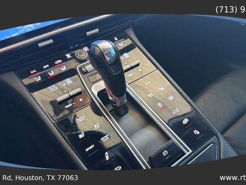 Used 2014 Porsche Panamera RWD image 41