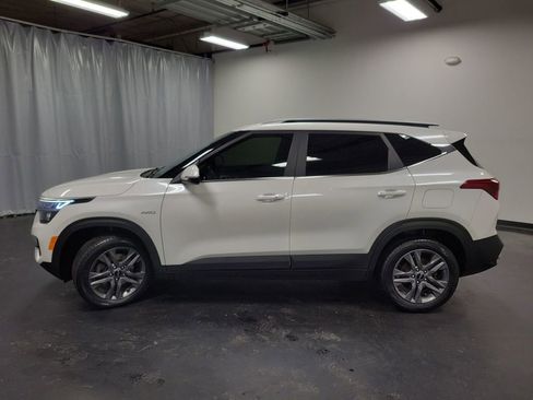 Used 2023 Kia Seltos S image 4