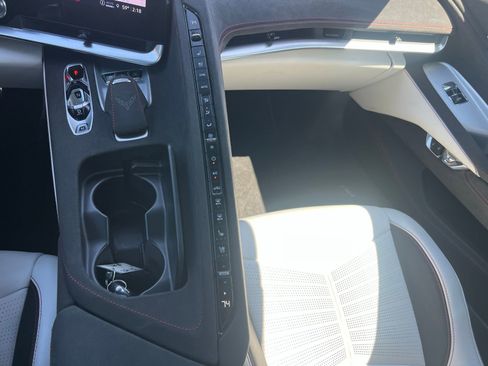 Used 2023 Chevrolet Corvette Stingray Premium Conv image 28