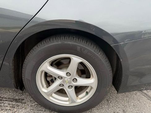 Used 2018 Chevrolet Malibu LS w/ LPO, Convenience Package 1 FWD image 6