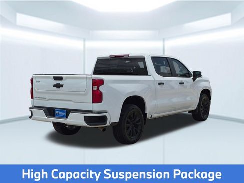 Used 2025 Chevrolet Silverado 1500 Custom RWD image 6