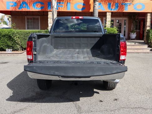 Used 2015 RAM 3500 Tradesman w/ Chrome Appearance Group image 8