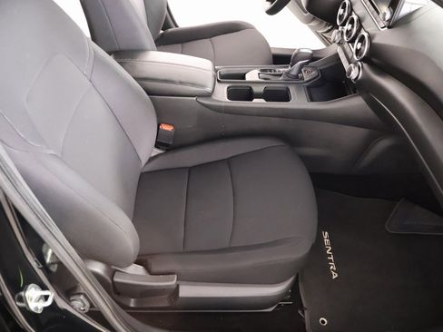 Used 2024 Nissan Sentra S image 12