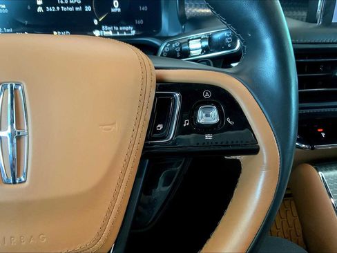 Used 2023 Lincoln Aviator Black Label w/ Dynamic Handling Package image 24
