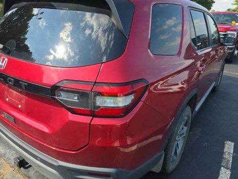 Used 2023 Honda Pilot EX-L image 3