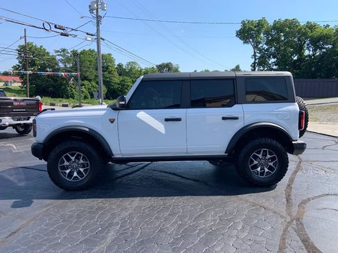 Used 2023 Ford Bronco Badlands AWD/4WD image 6