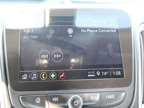 Used 2022 Chevrolet Malibu LT image 25