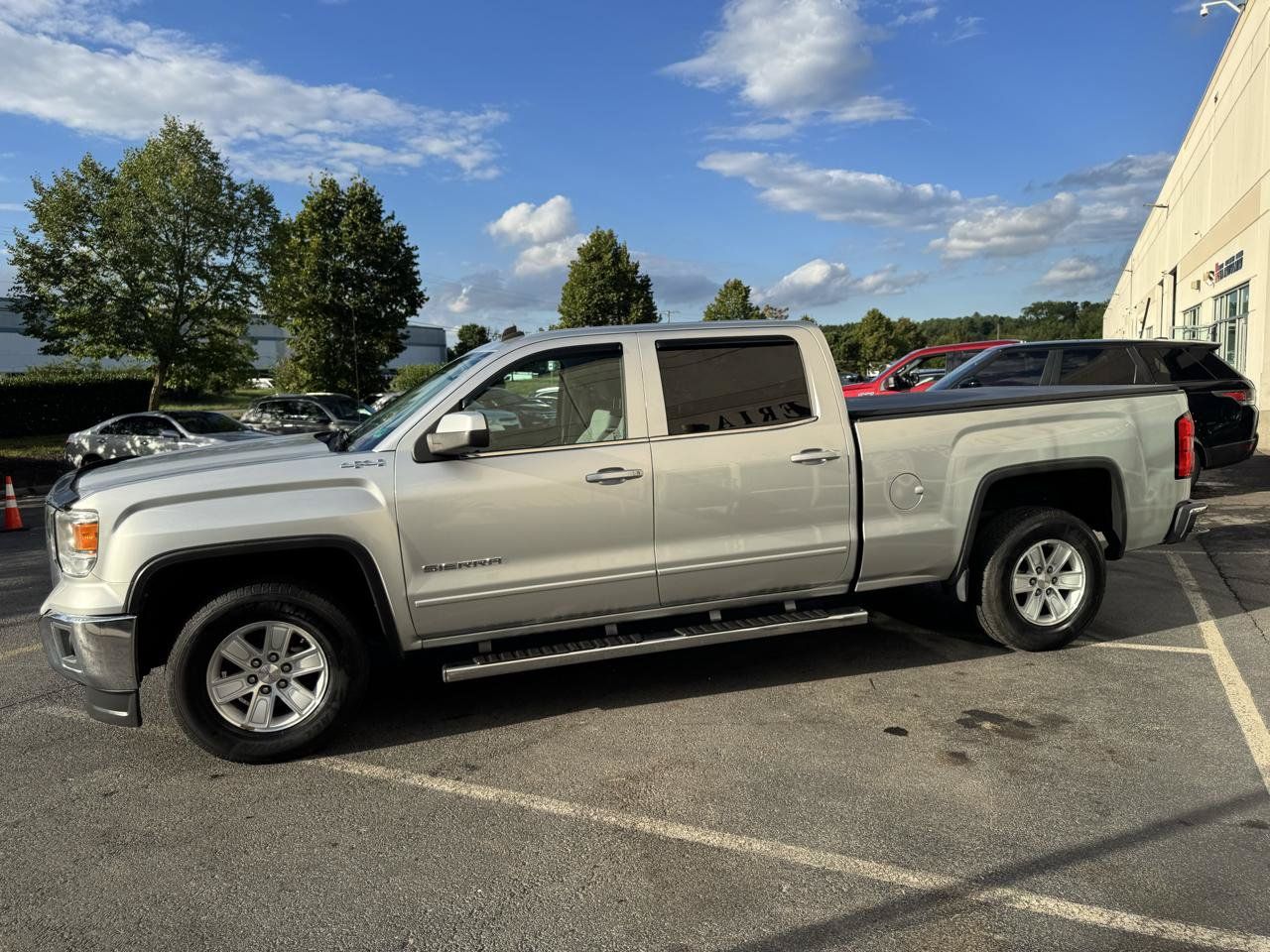 Used 2014 GMC Sierra 1500 SLE AWD/4WD image 9