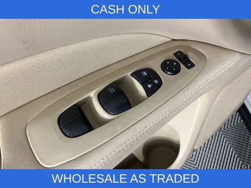 Used 2017 Nissan Pathfinder S image 28