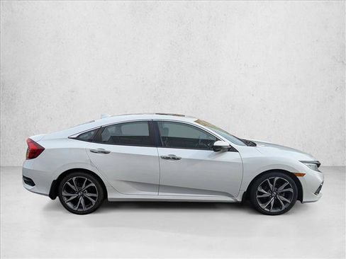 Used 2020 Honda Civic Touring image 4
