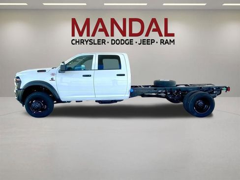 New 2026 RAM 5500 Tradesman AWD/4WD image 9