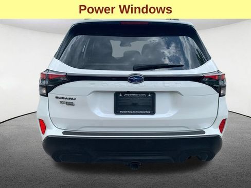Certified 2025 Subaru Forester Premium AWD/4WD image 12