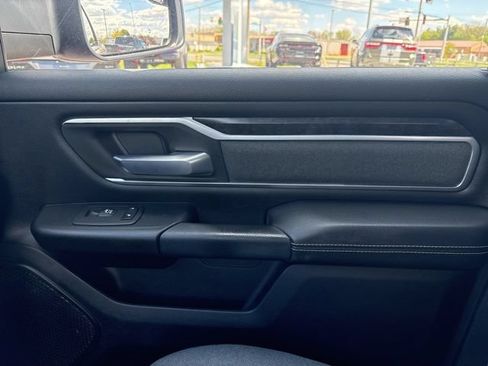 Used 2022 RAM 1500 Big Horn AWD/4WD image 17
