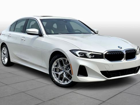 Used 2025 BMW 330i Sedan w/ Convenience Package image 2