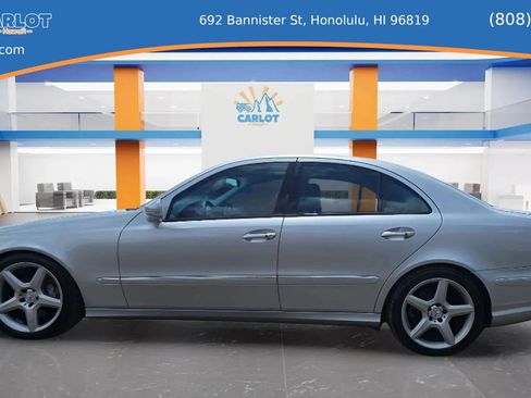 Used 2009 Mercedes-Benz E 350 Sedan image 4