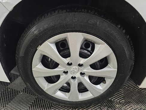 Used 2024 Toyota Corolla LE FWD image 13